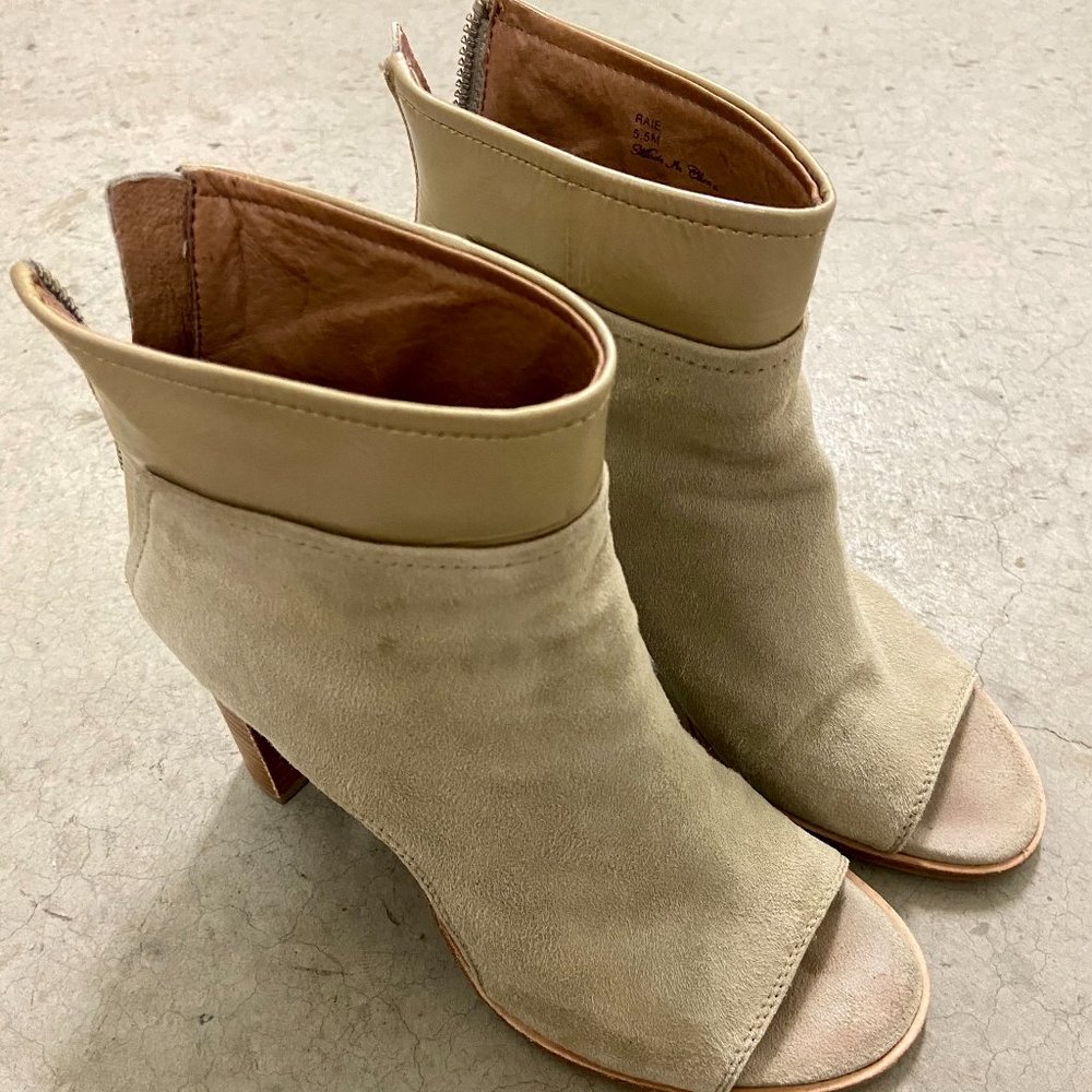 Donald J Pliner Raie Beige Suede Open-toe booties